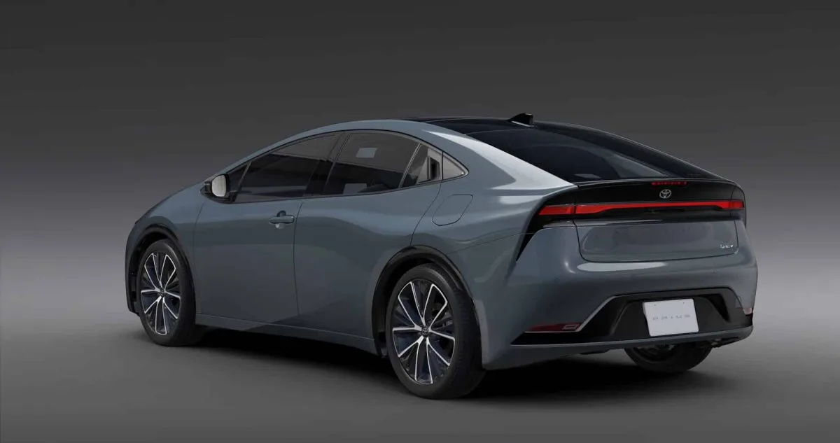 Toyota’s New Prius PHEV Can Power A House For 5 Days 70 Toyota’s New Prius PHEV Can Power A House For 5 Days