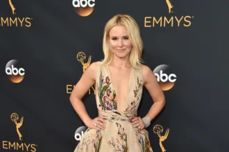 Kristen Bell Net Worth, Biography, Career, And Movies, Kristen Bell,Actress,Hollywood,Frozen,Veronica Mars,The Good Place,Celebrity,Filmography,Voice Acting,Anna (Frozen),Eleanor Shellstrop,Entertainment,Comedy,Drama,Disney,Movies,Television,Career,Awards,Interviews