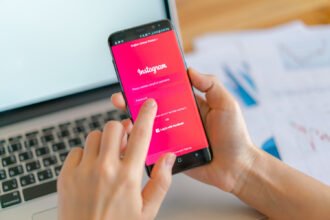 Instagram Bans Minors from Live Streaming